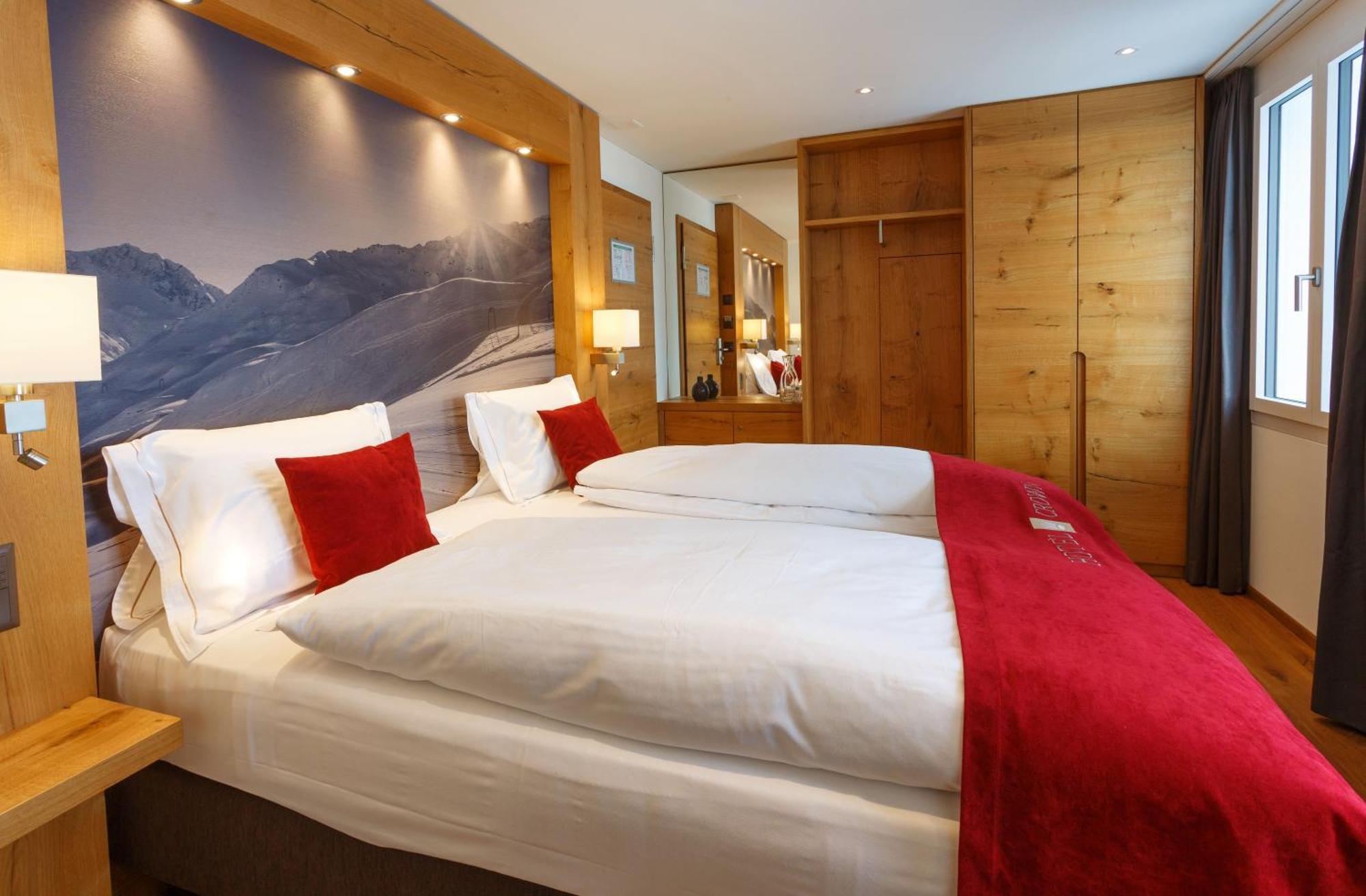 Hotel Crown Andermatt Rum bild